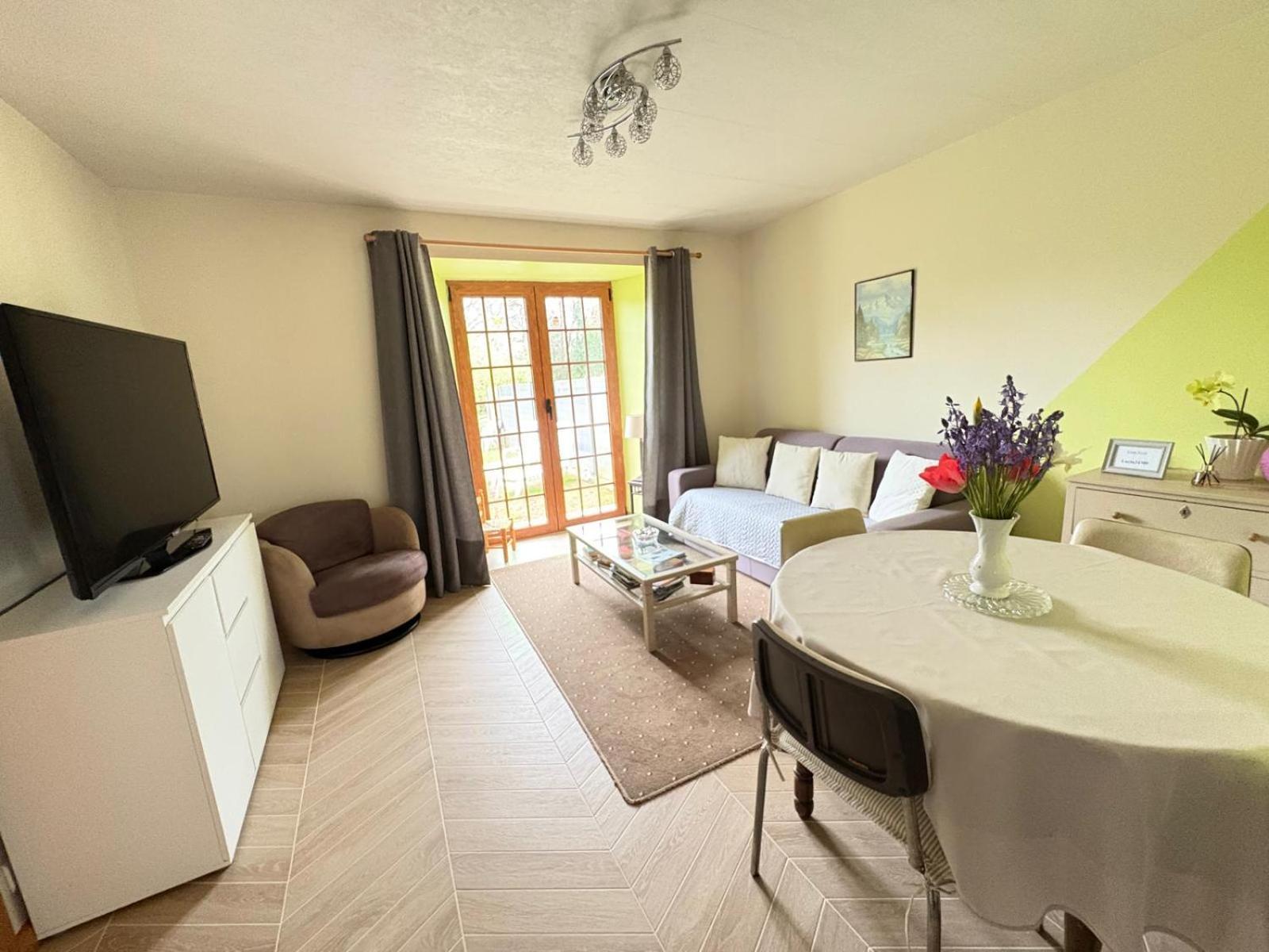 Chez Lucia A 15Min De Perigueux A 6Km Autoroute A89 Apartman Eglise-Neuve-de-Vergt Kültér fotó