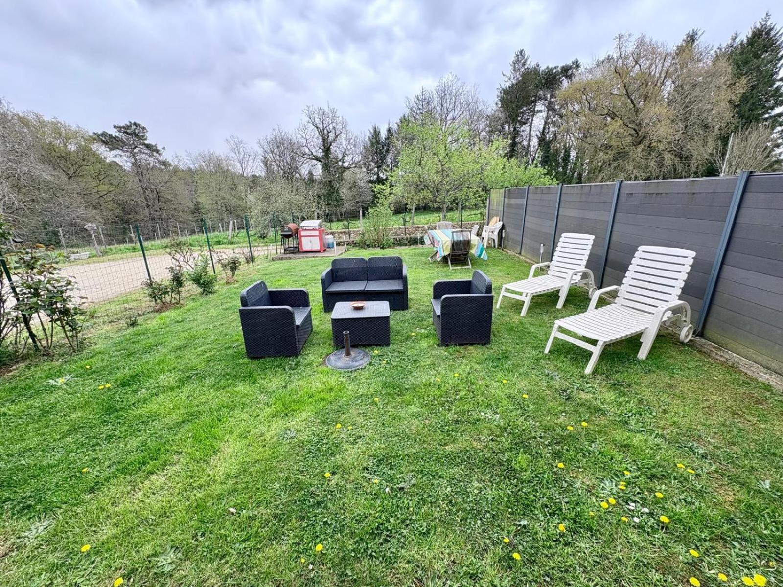 Chez Lucia A 15Min De Perigueux A 6Km Autoroute A89 Apartman Eglise-Neuve-de-Vergt Kültér fotó